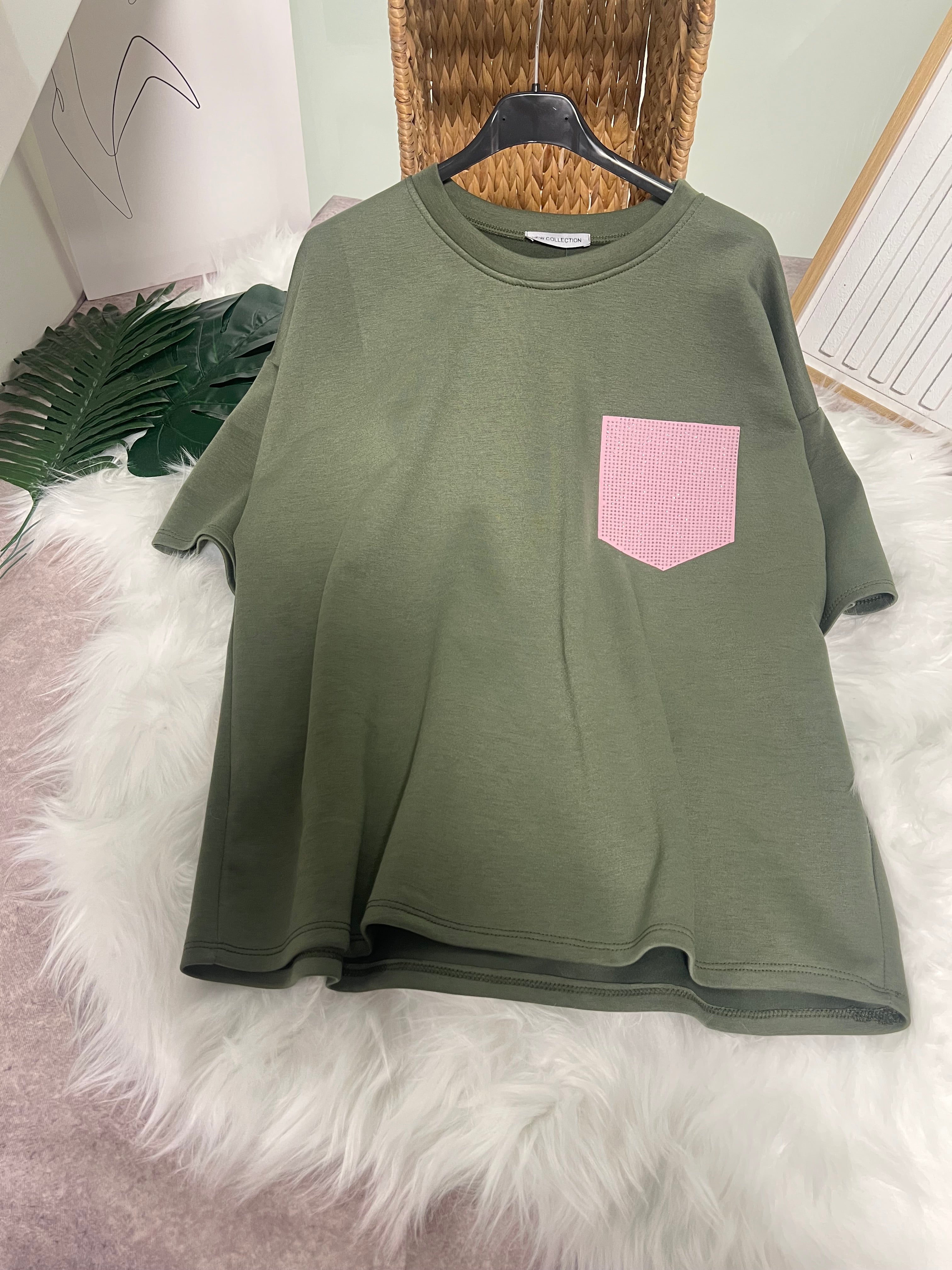 Damen T-Shirt mit rosa Tasche Oversize-Stil Grau Melange Komfortabel und Stilvoll
