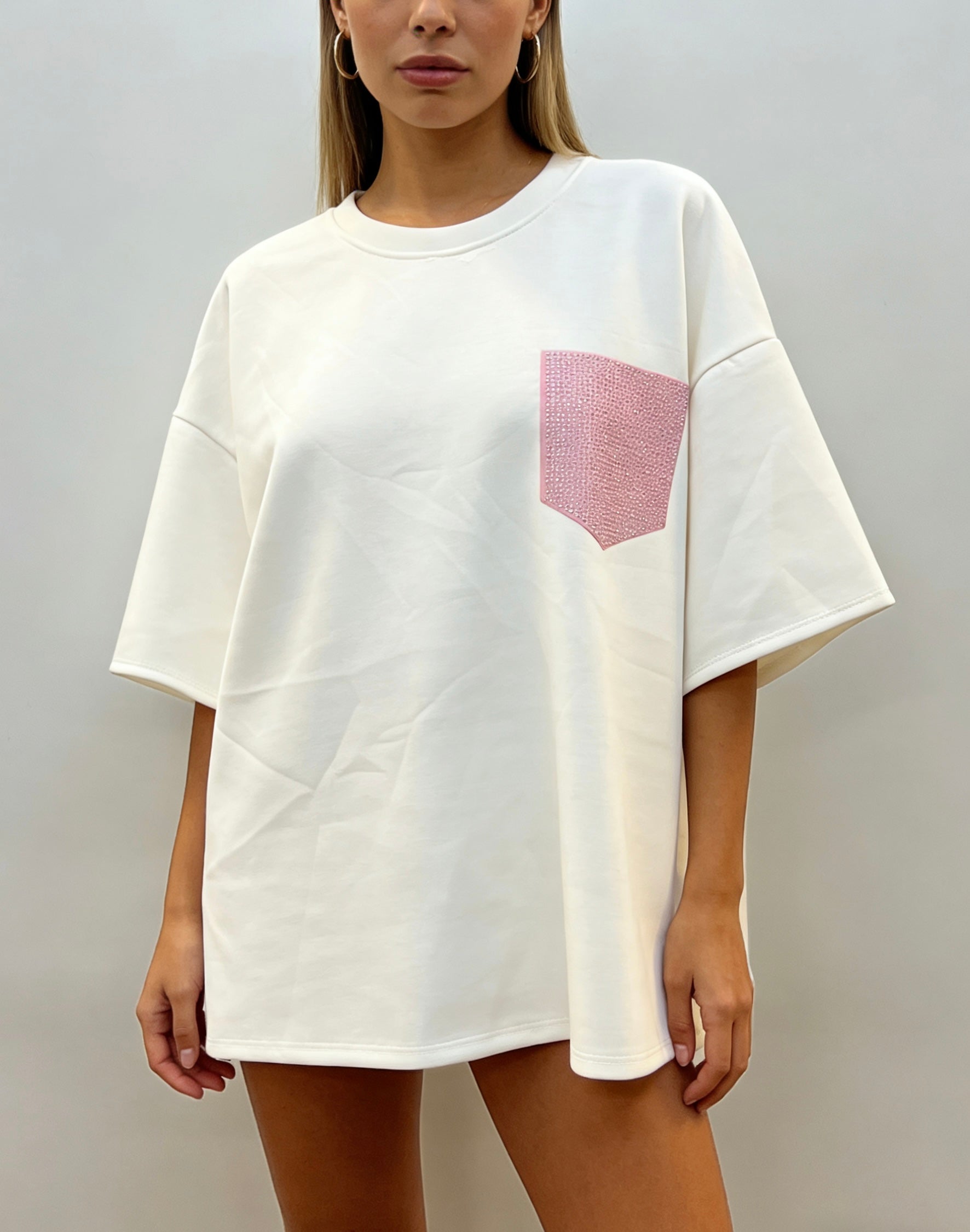 Damen T-Shirt mit rosa Tasche Oversize-Stil Grau Melange Komfortabel und Stilvoll